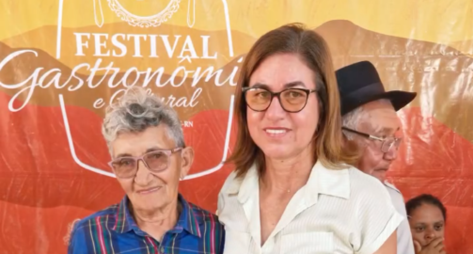 CONFRATERNIZAÇÃO DOS IDOSOS INSCRITOS NO SERVIÇO DE CONVIVÊNCIA E FORTALECIMENTO DE VÍNCULOS